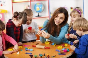 انواع تکنیک های بازی درمانی